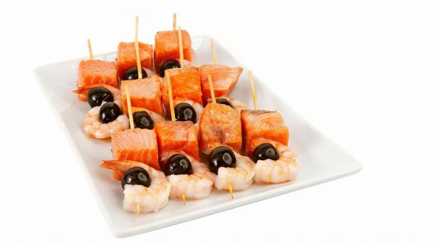 Шашлык из лосося и креветок