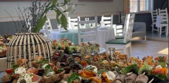 Вкусный фуршетный сет на 10-12 персон